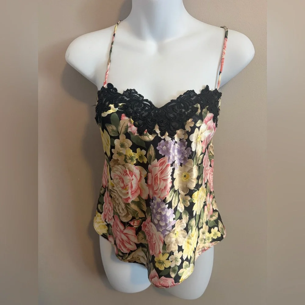 Victoria's Secret Vintage Gold Label Floral Lace Camisole M hydrangeas posies - Picture 1 of 6